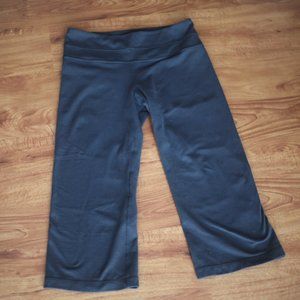 Lululemon wide leg crop